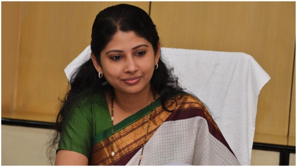 కేంద్రానికి డిప్యుటేషన్ ప్రచారంపై స్మితా సభర్వాల్ క్లారిటీ-వరుస ట్వీట్లు..