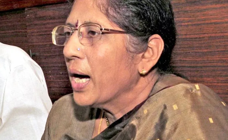 గుండెపోటుతో మాజీ మంత్రి యెర్నేని సీతాదేవి కన్నుమూత