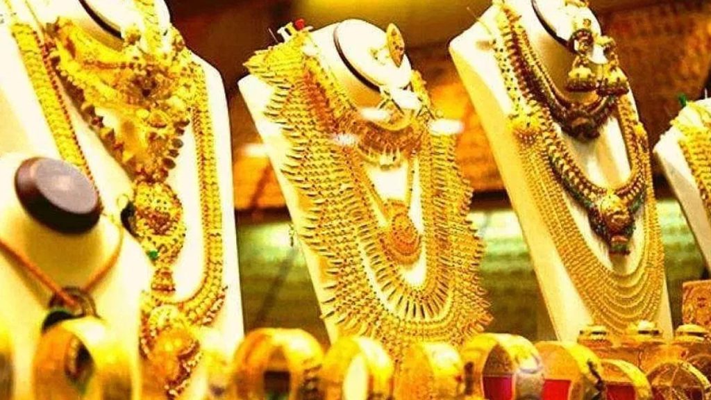 బిగ్ రిలీఫ్.. ఈ రోజు గోల్డ్ రేట్స్ ఎలా ఉన్నాయో తెలుసా.? తులం ఎంతంటే