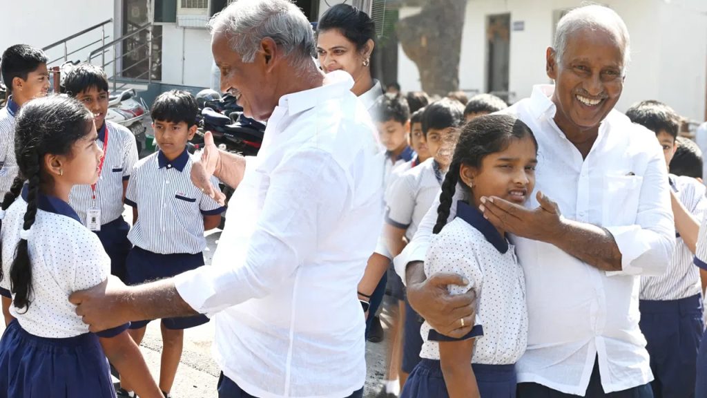 తాతకి తెలియకుండా అసెంబ్లీకి మనమరాలు.. కట్ చేస్తే.. సర్‌ప్రైజ్ ఇచ్చిన ఎమ్మెల్యే