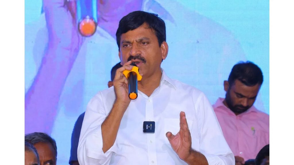 ఇందిరమ్మ ఇళ్లపై బిగ్ అప్‌డేట్.. మంత్రి కీలక ఆదేశాలు