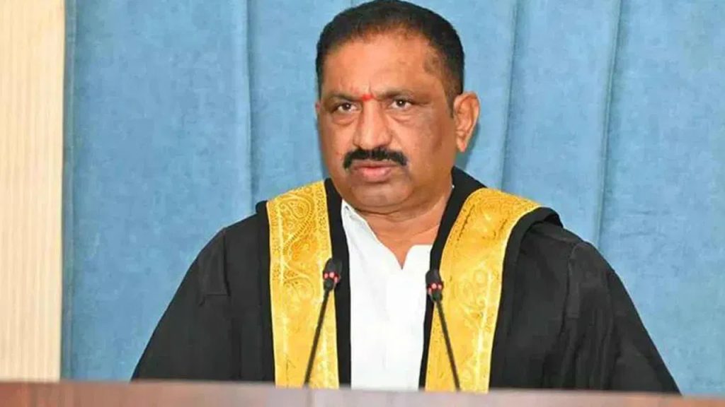 కరీంనగర్‌లో బీఆర్ఎస్‌కు షాక్‌.. మేయర్ సహా 10 మంది కార్పోరేటర్లు రాజీనామా
