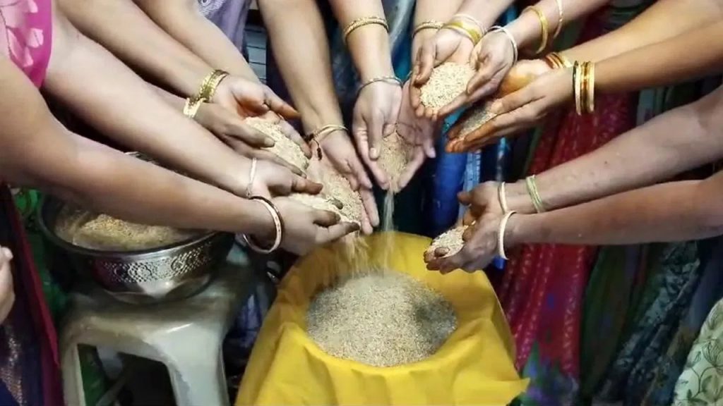 భద్రాద్రి రామయ్య కల్యాణం కోసం.. చీరాల నుంచి 10 టన్నుల గోటి తలంబ్రాలు