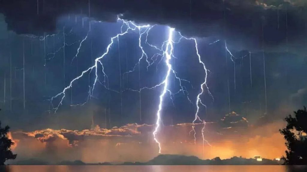 మండుటెండల్లో కూల్.. కూల్‌గా.. ఏపీలో ఈ ప్రాంతాలకు వర్షాలు.. పూర్తి వివరాలు
