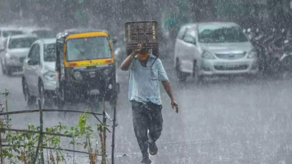 ఎండ, ఉక్కపోత.. తాజాగా వర్షం.. ఏపీలో చిత్రవిచిత్ర వాతావరణం.. వెదర్ రిపోర్ట్ ఇదిగో