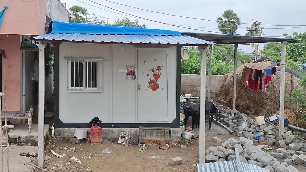 కొనిజర్లలో కంటైనర్ ఇల్లు – చాలా తక్కువ ఖర్చు – ఫోటోస్ చూసేయండి