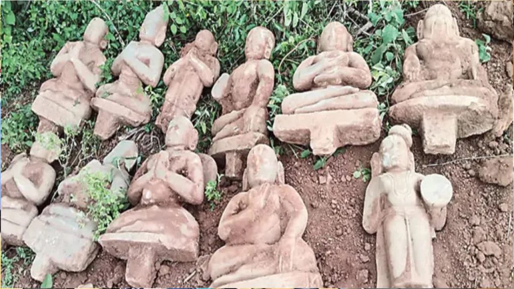 శివాలయం సమీపంలో మట్టి పనులు – ఏం బయటపడ్డాయో తెలిస్తే ఆశ్చర్యపోతారు