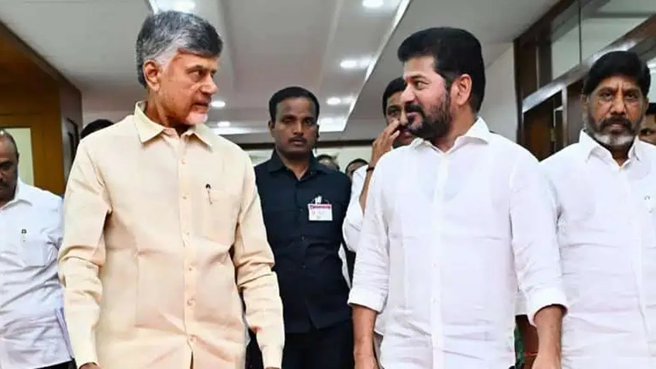 ఢిల్లీకి చేరిన తెలుగు రాష్ట్రాల నీటి పంచాయితీ..! ఇద్దరు సీఎంలతో కేంద్రం భేటీ..