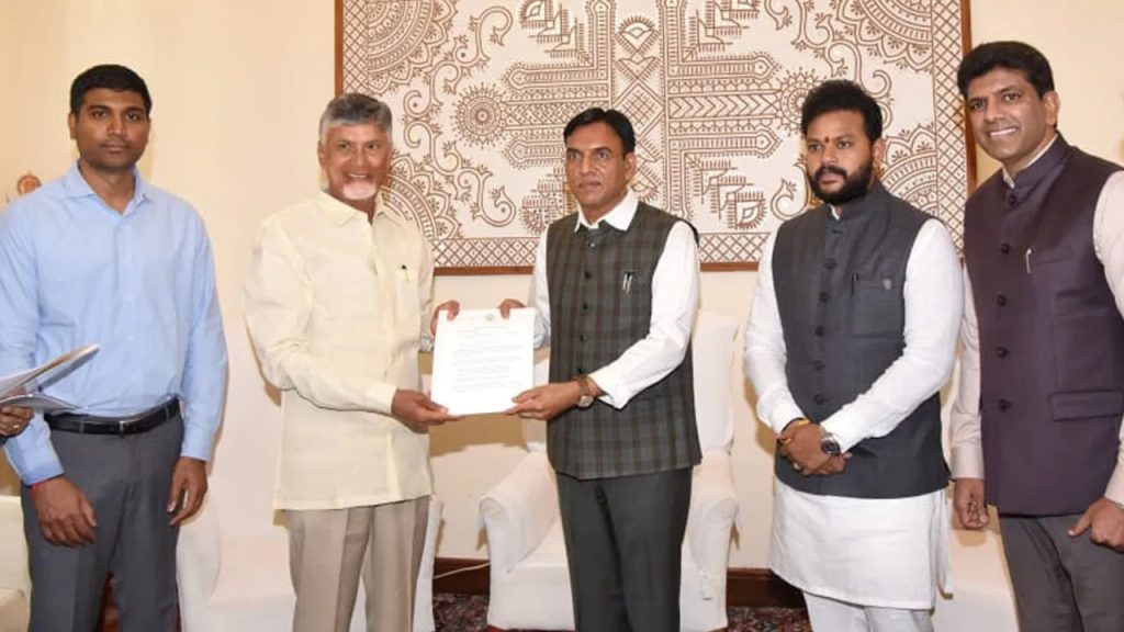 కేంద్ర క్రీడాశాఖ మంత్రితో సీఎం చంద్రబాబు కీలక సమావేశం.. ఏం చర్చించారంటే?
