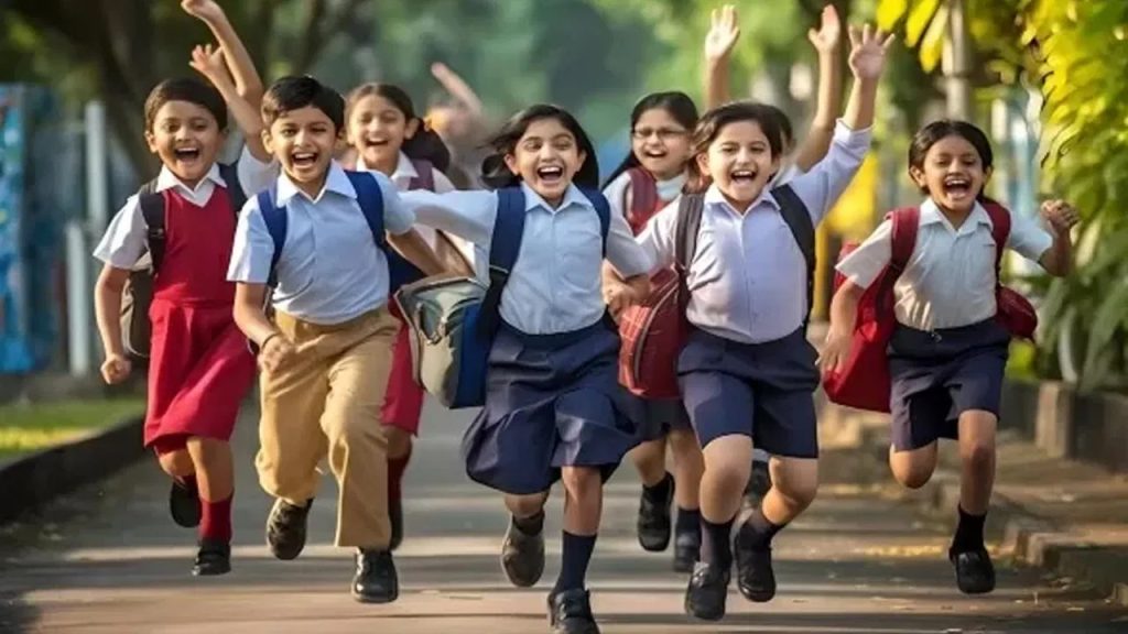 విద్యార్థులకు పండగే.. పండగ.. పది రోజుల తర్వాత వరుస సెలవులు.. వారం రోజులు ఎంజాయ్‌!