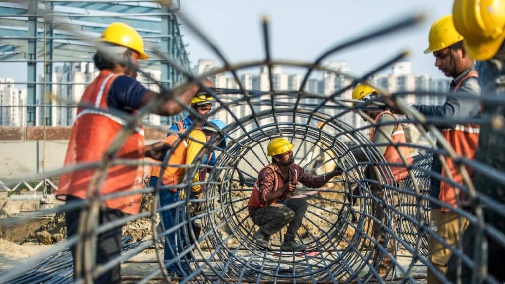 ఉద్యోగులకు భారీ గుడ్ న్యూస్ చెప్పిన కేంద్ర ప్రభుత్వం..