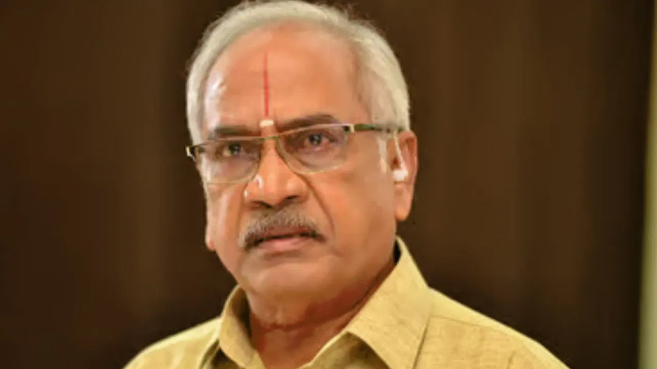 సినిమా బ్లాక్ బస్టర్ హిట్.. ప్రాఫిట్స్ మొత్తం వరద బాధితులకే ఇచ్చేశాం.. నటుడు జీవీ నారాయణ..