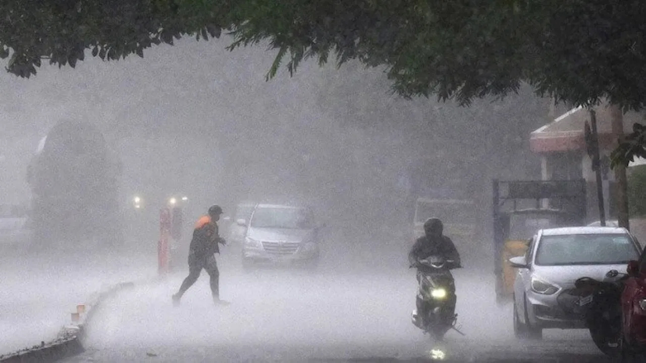 ఎండలు, అకాల వర్షాలతో తెలుగు రాష్ట్రాల్లో వాతావరణం అల్లకల్లోలం.. లేటెస్ట్ వెదర్ రిపోర్ట్ ఇదే